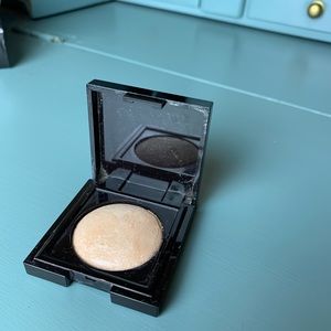 Laura Mercier discontinued highlighter 01